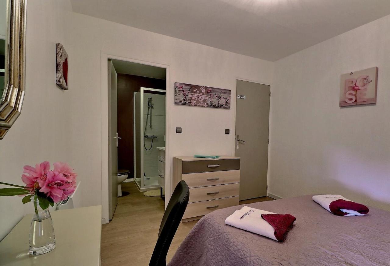 Chambres d'Hôtes Les Fleurettes en Baie Du Mont Saint Michel Extérieur photo
