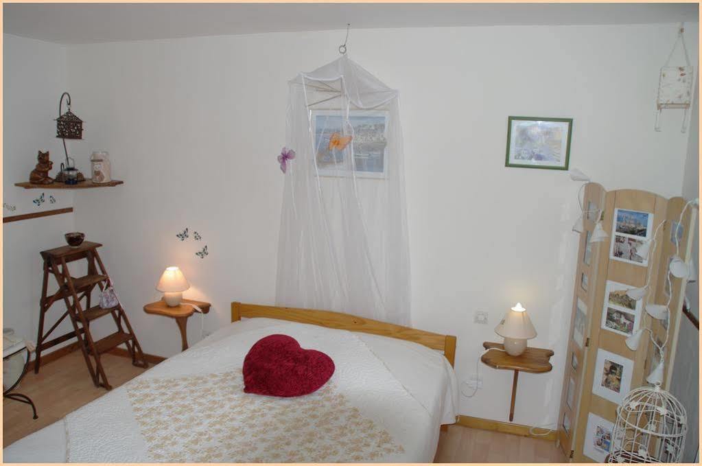Chambres d'Hôtes Les Fleurettes en Baie Du Mont Saint Michel Extérieur photo